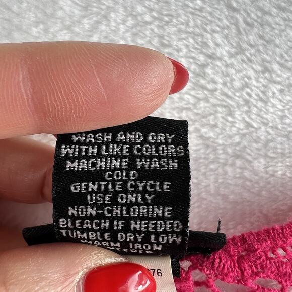 Torrid Plus 0X Top Crochet Layering Cropped Scoop Neck Dark Pink Short Sleeve - Picture 8 of 13